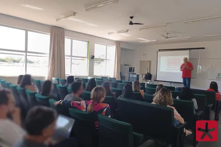 Servidores do IFTM Patos de Minas decidem pelo fim de greve e aulas retornam nesta quinta-feira