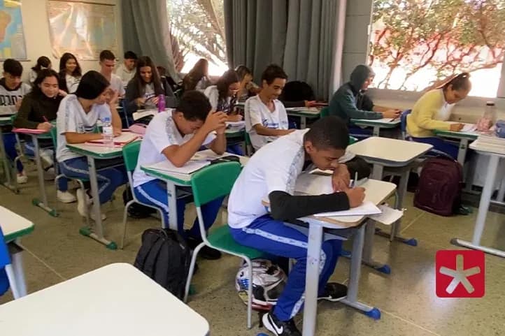 10.300 alunos devem retornar às aulas na rede estadual