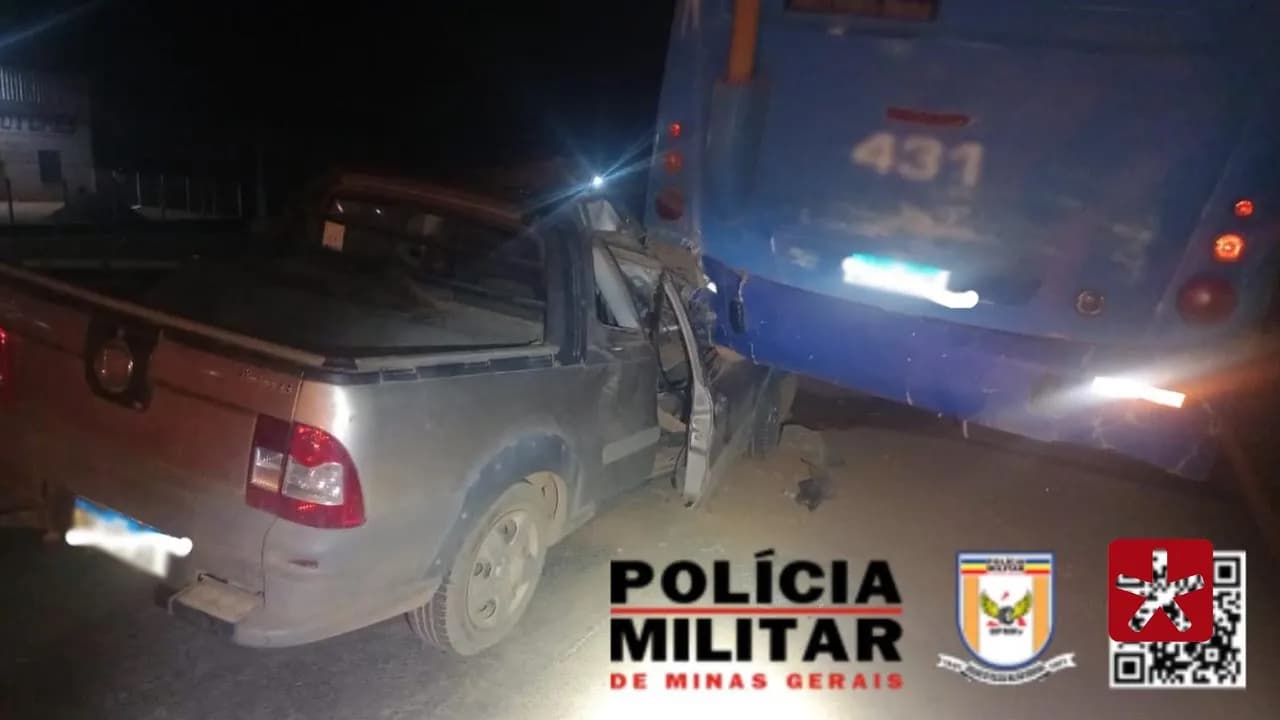 Acidente na MG-235 deixa mulher gravemente