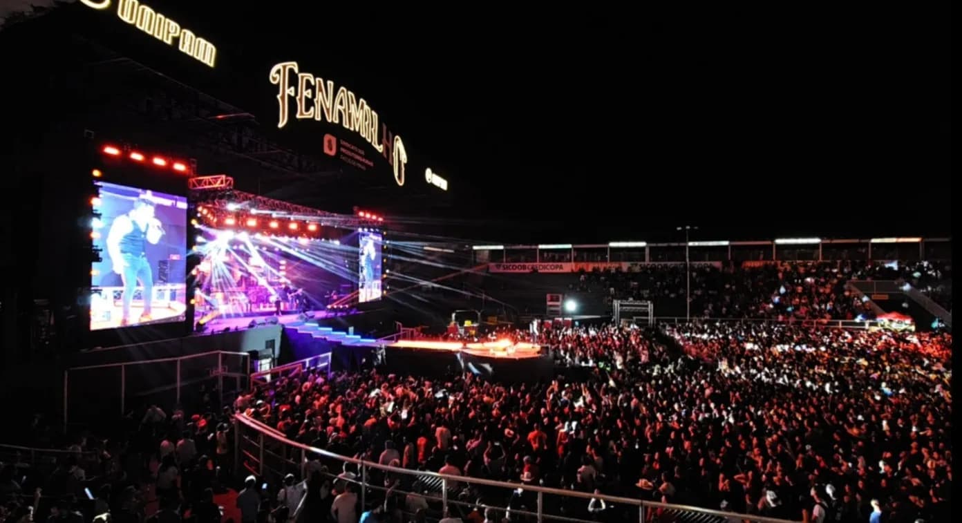 Arena do Parque de Exposições durante a divulgação da programação de shows da Fenamilho 2025