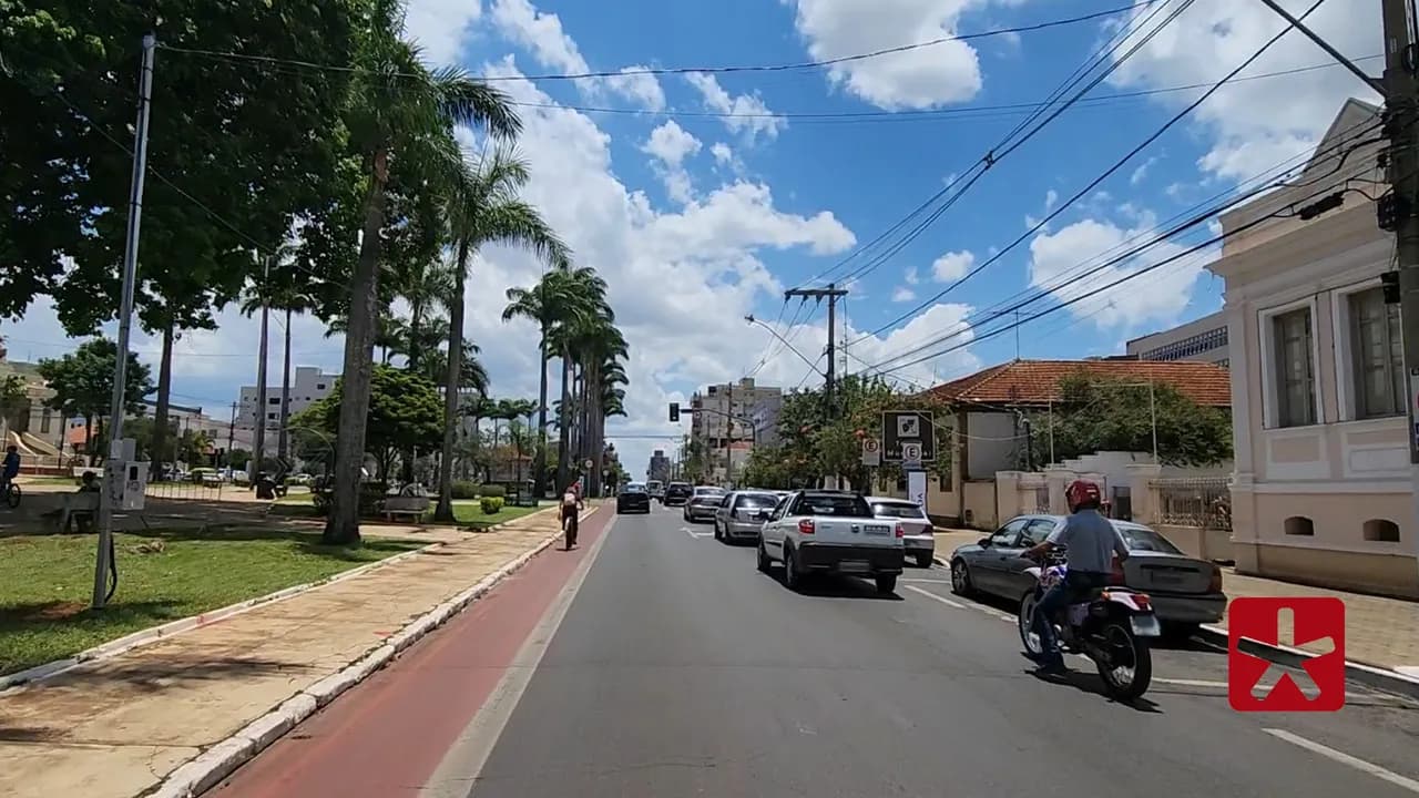 Motoristas que não quitaram o IPVA podem parcelar o pagamento em até 12 vezes