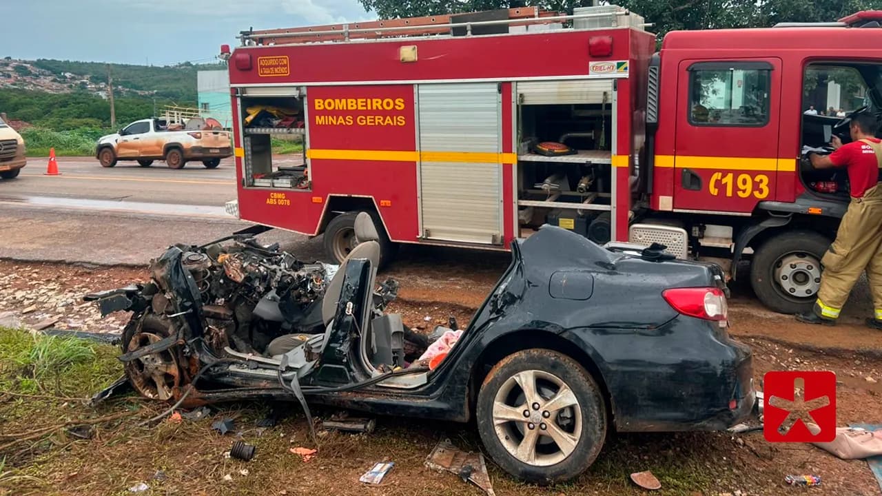 Acidente ocorreu na BR-040, em Paracatu, na manhã deste sábado (21)