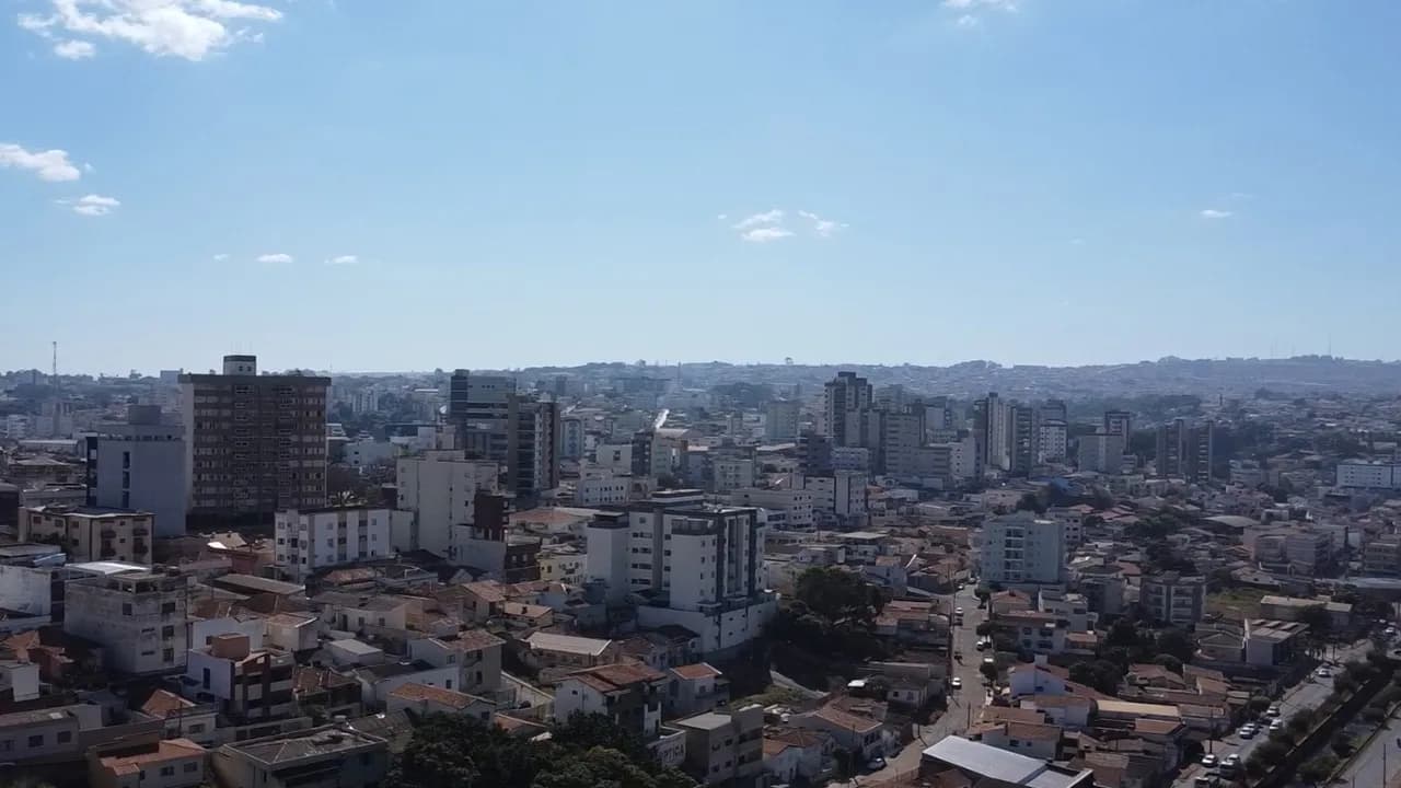 Patos de Minas registra calor intenso com baixos índices de umidade em março