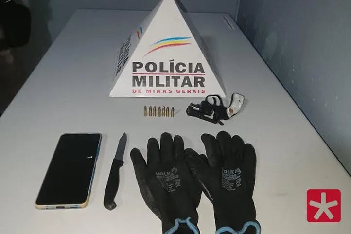 materiais apreendidos pela polícia