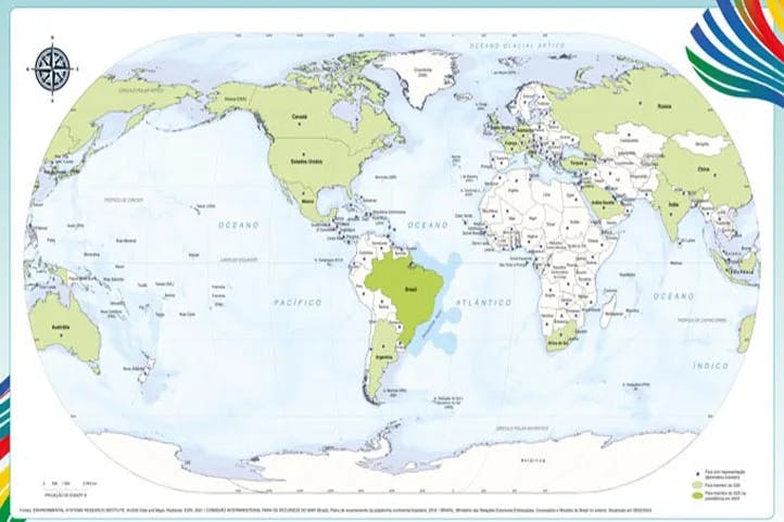 imagem mostrando o mapa-mundi com o Brasil no centro 