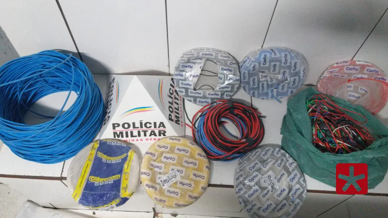 Homem é preso por receptação enquanto carregava fios de cobre furtados